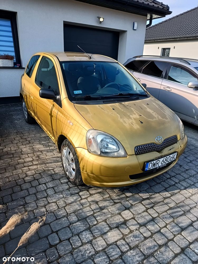 Toyota Yaris 1.0 Base - 6