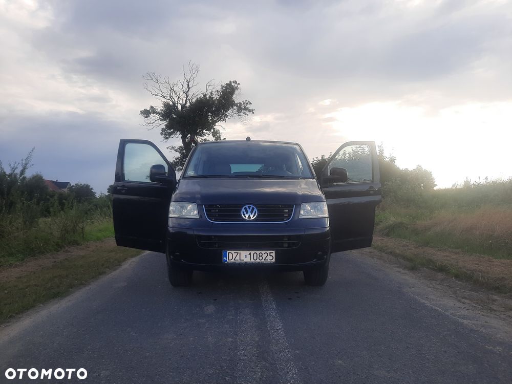 Volkswagen Multivan - 4