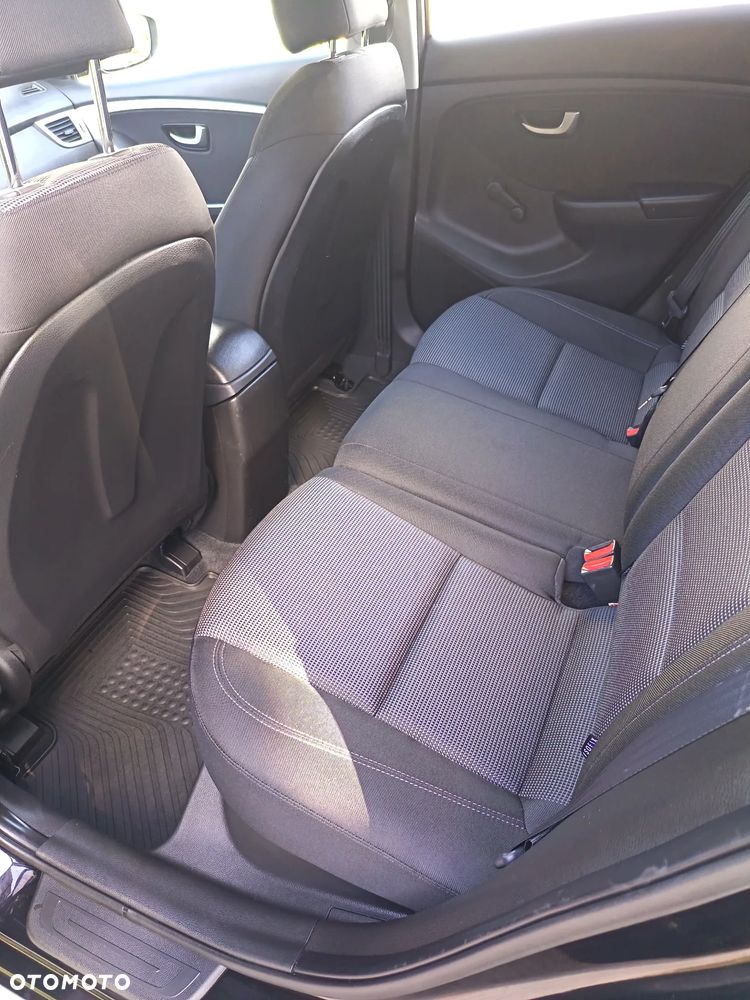 Hyundai i30 1.4 CRDi Advantage - 7