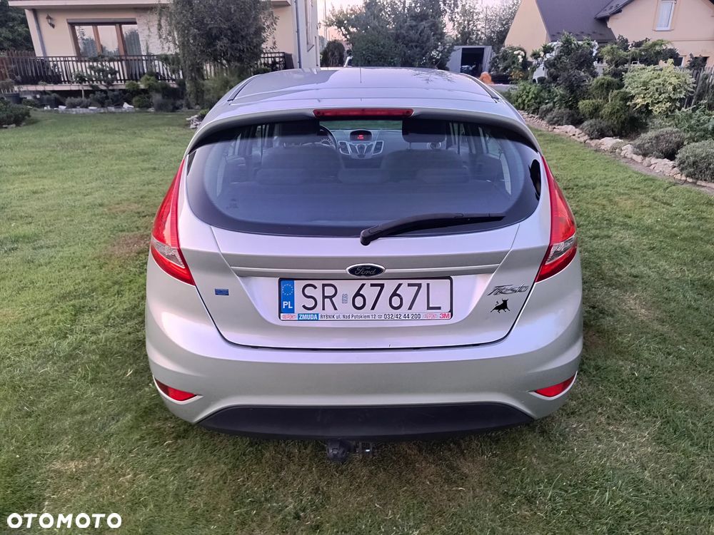 Ford Fiesta 1.25 Champions Edition - 9