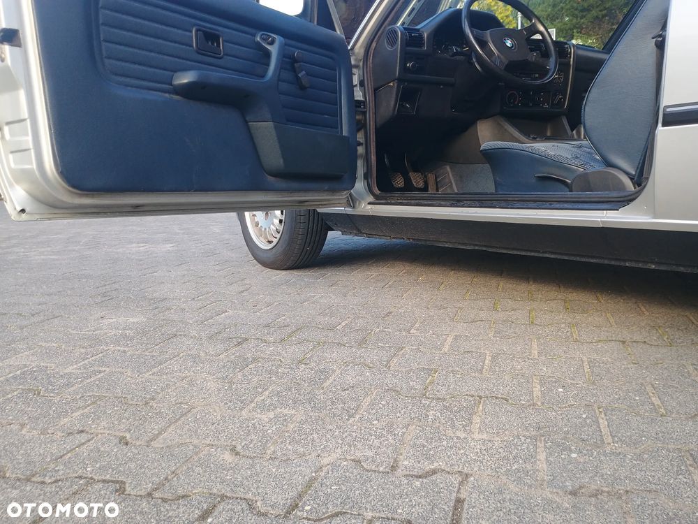 BMW Seria 3 - 22