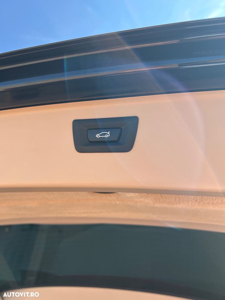 BMW Seria 5 520d Aut. Luxury Line - 36
