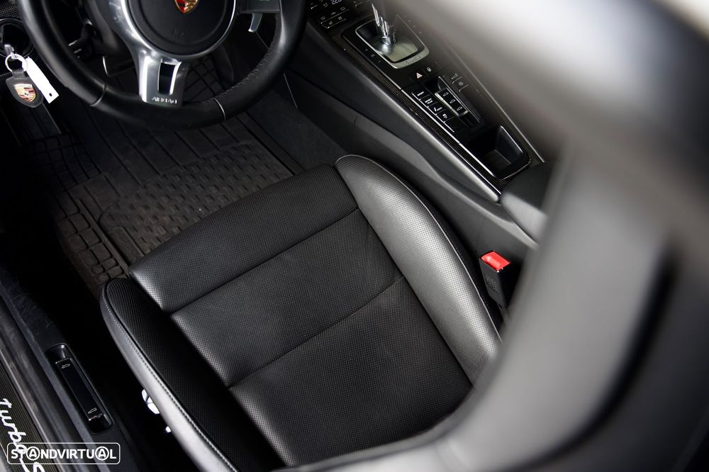 Porsche 911 (991) Turbo S PDK - 12