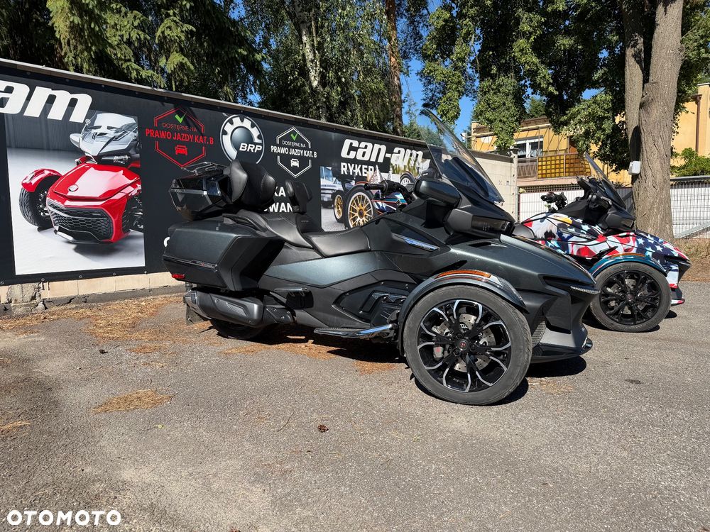 Can-Am Spyder - 2
