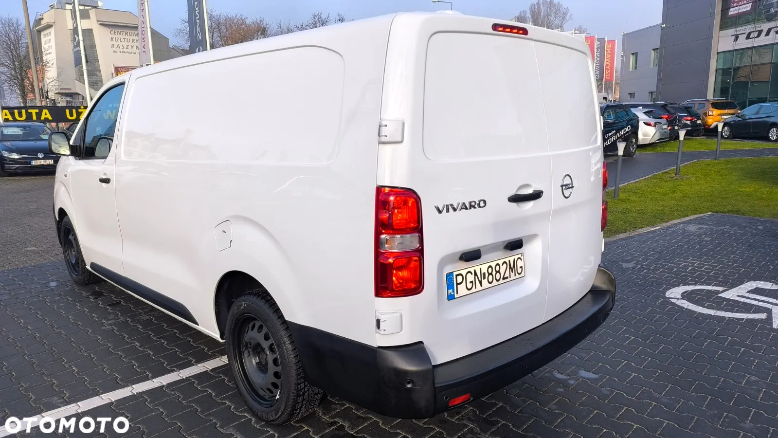 Opel Vivaro C - 8