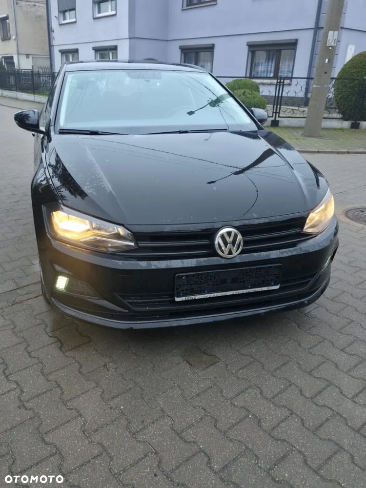 Volkswagen Polo - 1