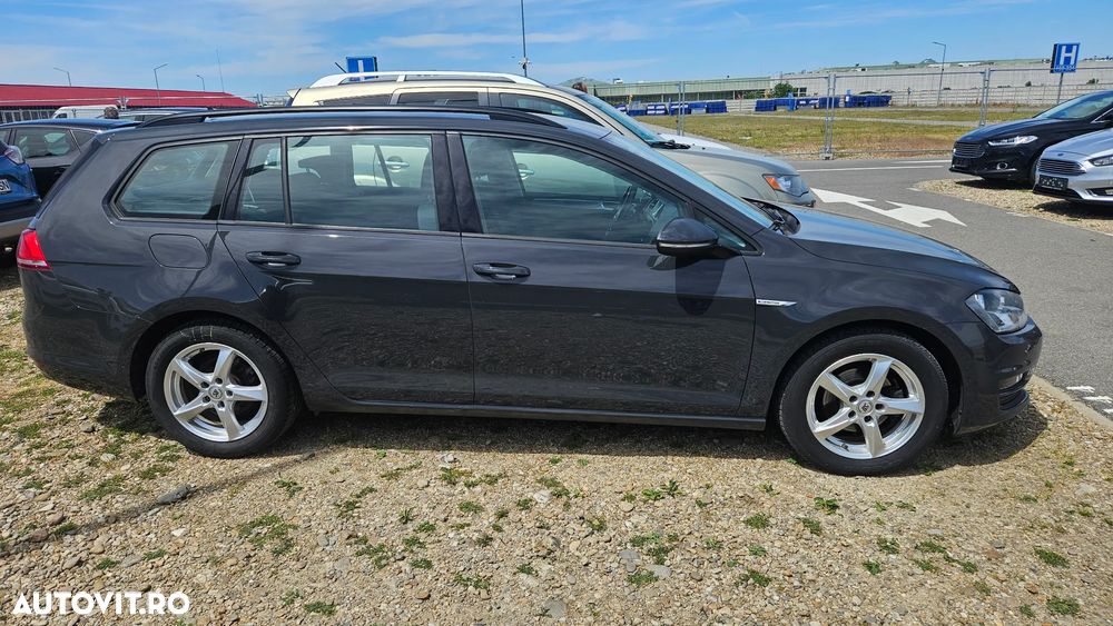 Volkswagen Golf 1.6 TDI BlueMotion Comfortline - 3