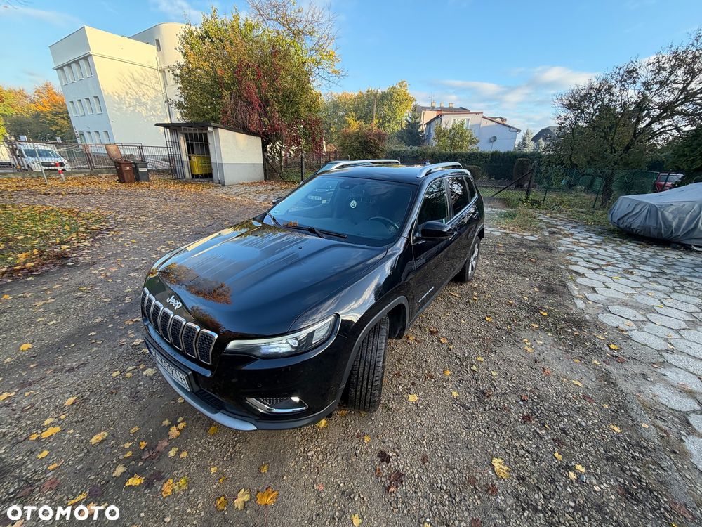 Jeep Cherokee - 4