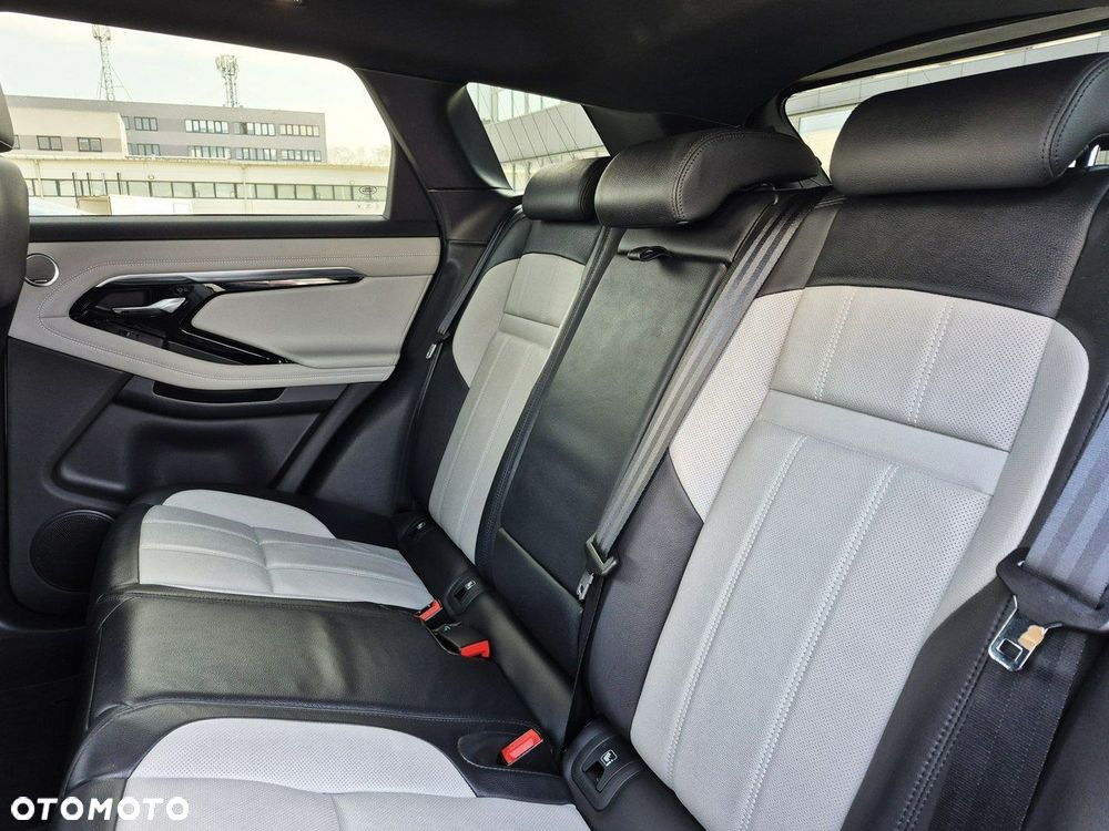 Land Rover Range Rover Evoque - 30