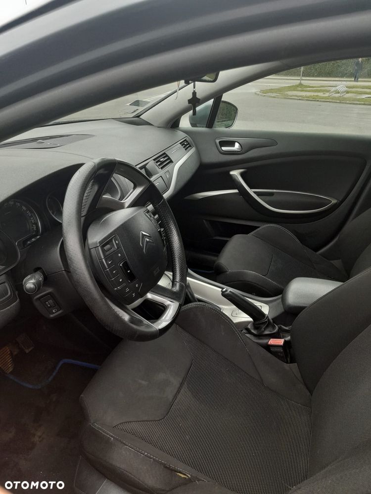 Citroën C5 1.6 HDi Dynamique - 8