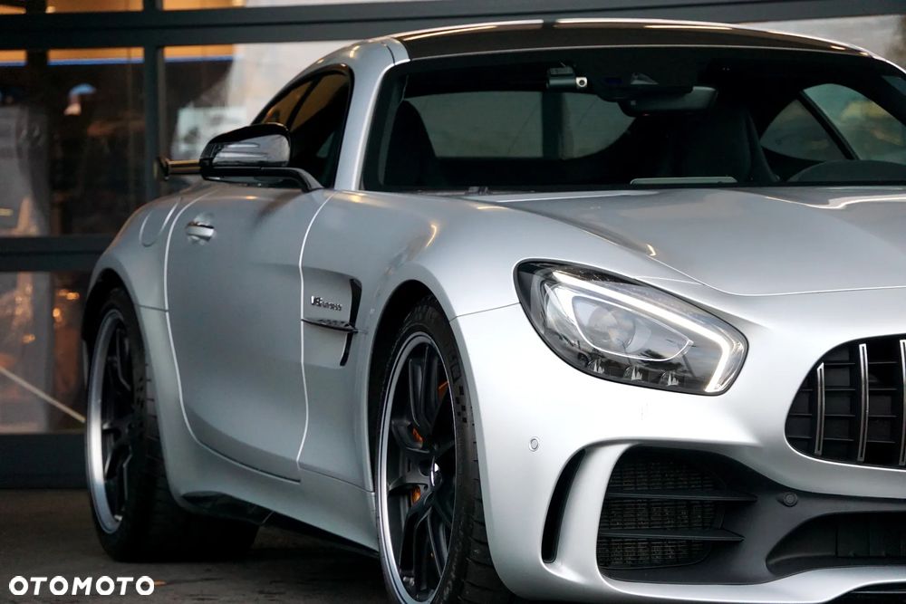 Mercedes-Benz AMG GT R - 17