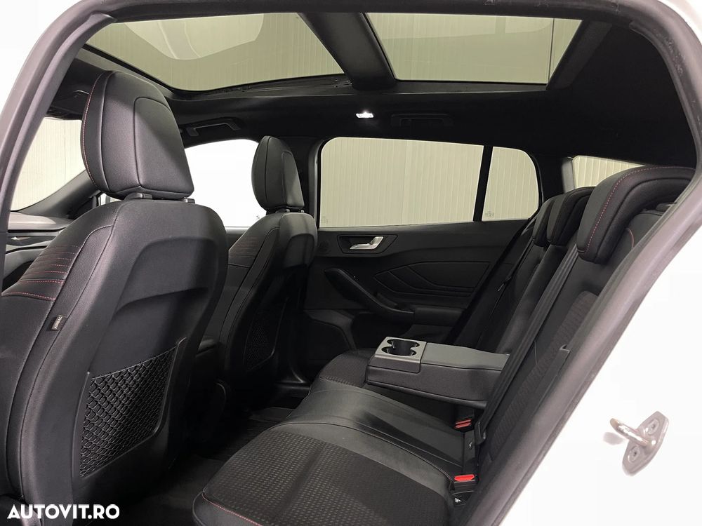 FORD Focus 2021 — imagine 12