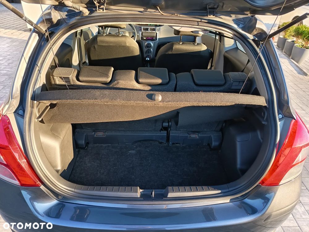 Toyota Yaris 1.0 Entry EU5 - 10