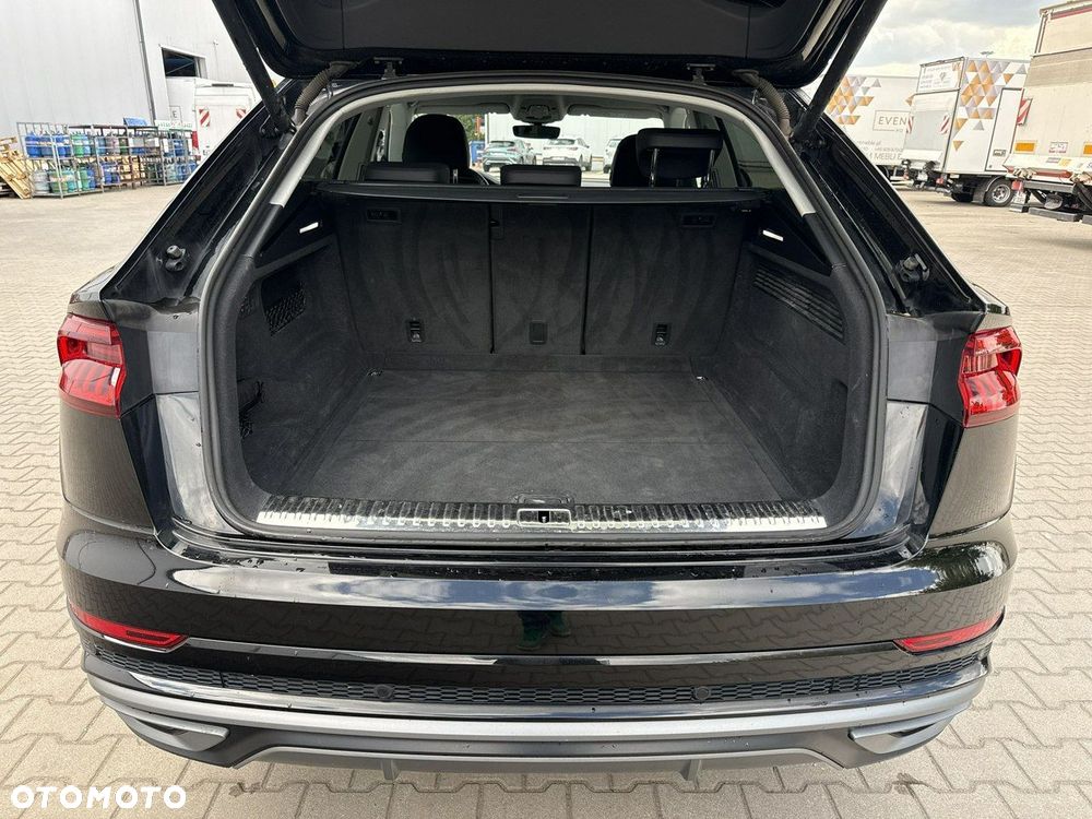 Audi Q8 - 16
