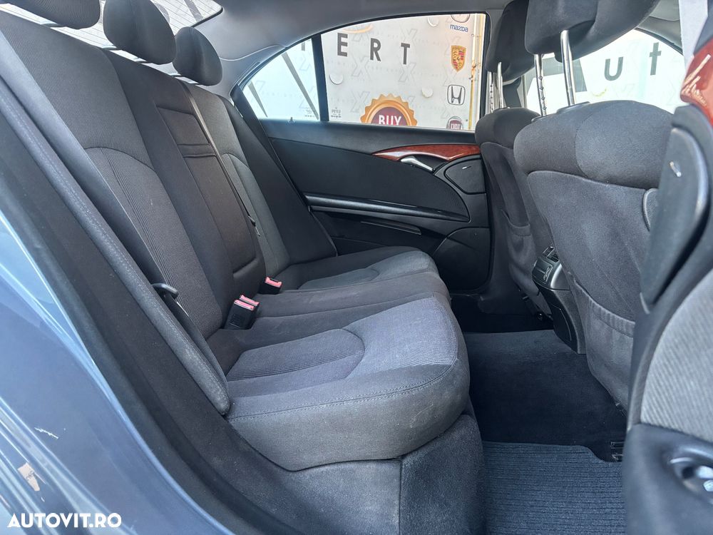 Mercedes-Benz E 220 CDI - 9