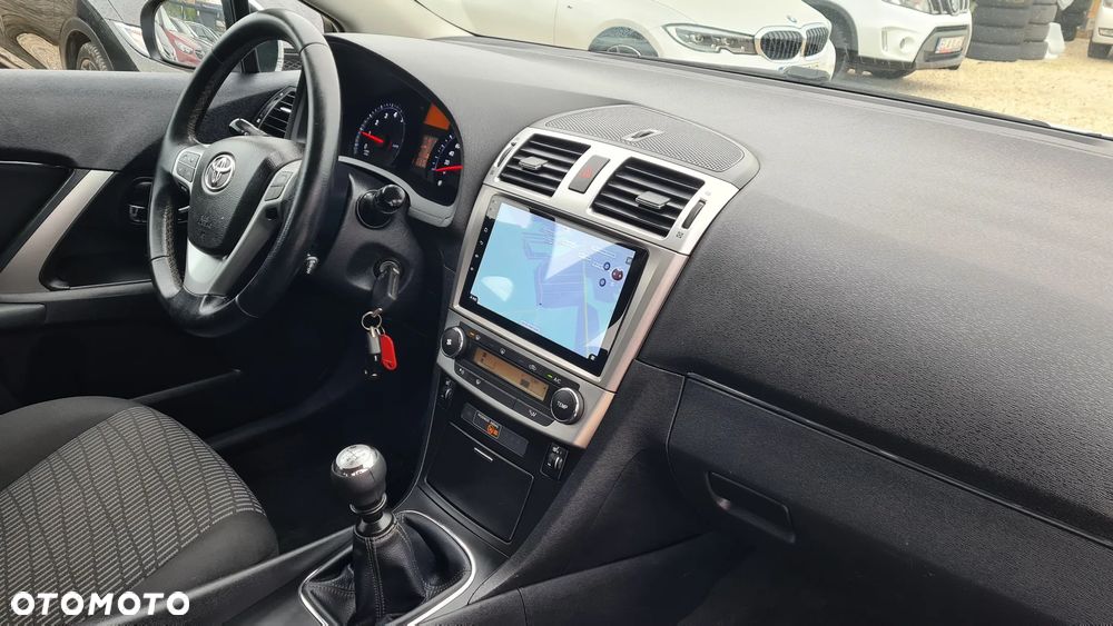Toyota Avensis - 36