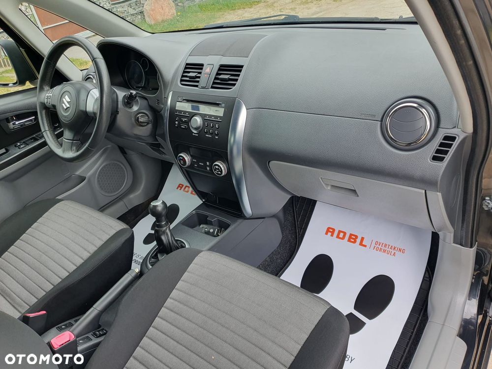 Suzuki SX4 1.6 VVT 4x4 Limited - 13