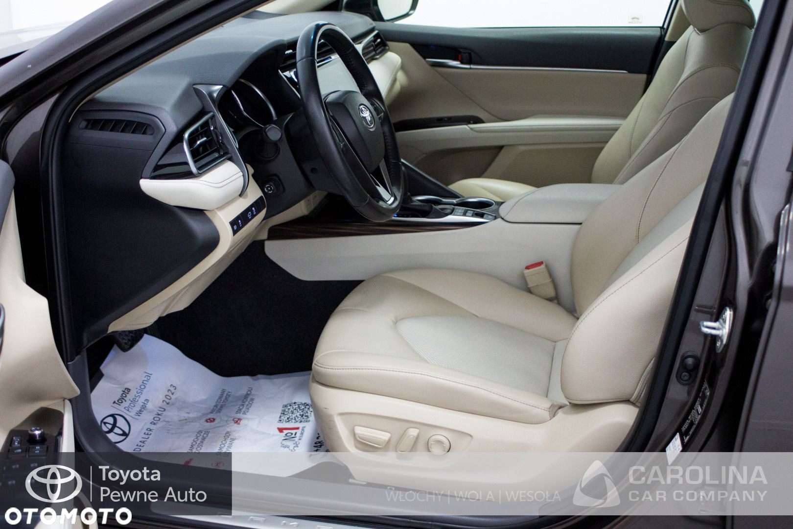 Toyota Camry - 10