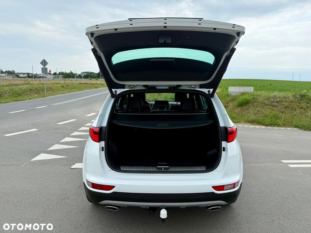 Kia Sportage 2,0 CRDI AWD GT Line - 10