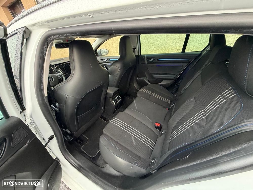 Renault Mégane 1.5 Blue dCi GT Line - 10