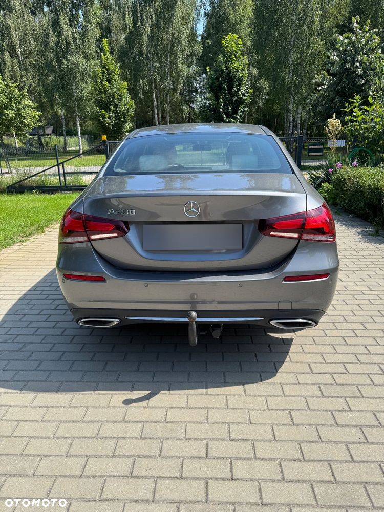 Mercedes-Benz Klasa A 200 AMG Line 7G-DCT - 3