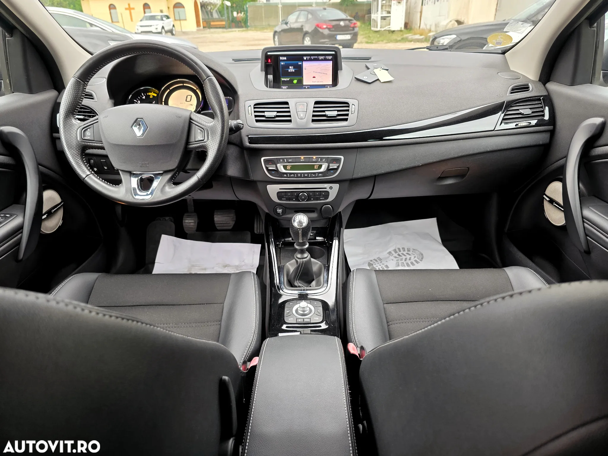 Renault Megane ENERGY dCi 110 Start & Stop Bose Edition - 20