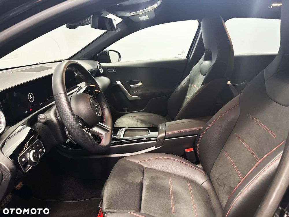 Mercedes-Benz Klasa A 200 AMG Line 7G-DCT - 13