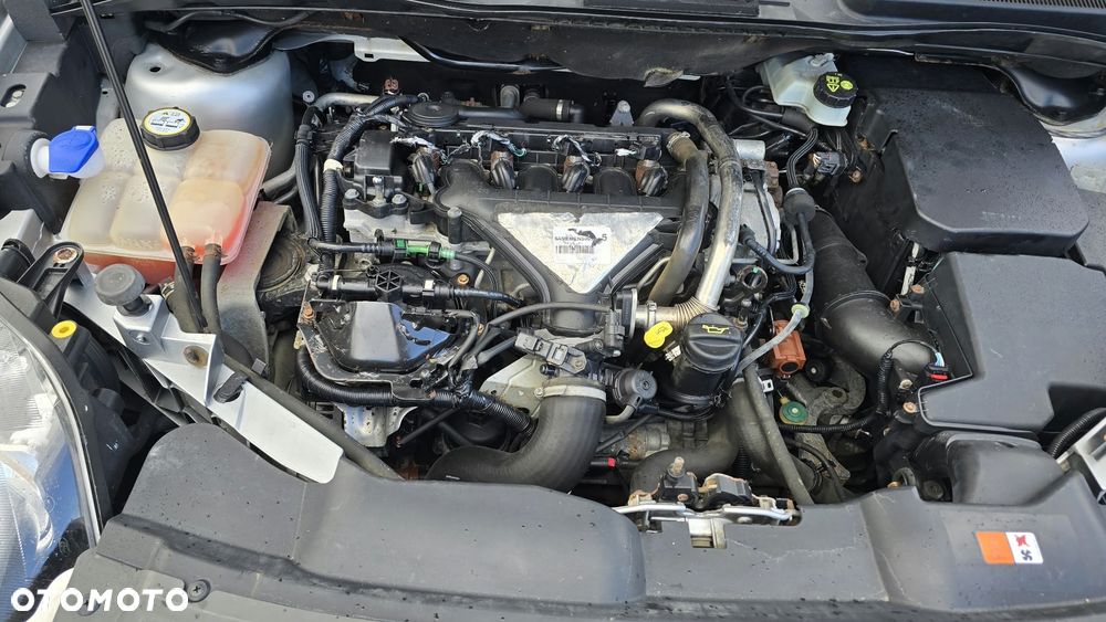 Ford Kuga - 26