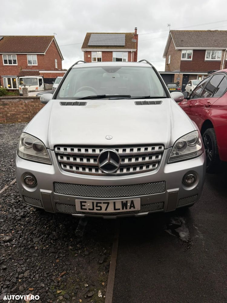 Mercedes-Benz ML 320 CDI Aut - 1