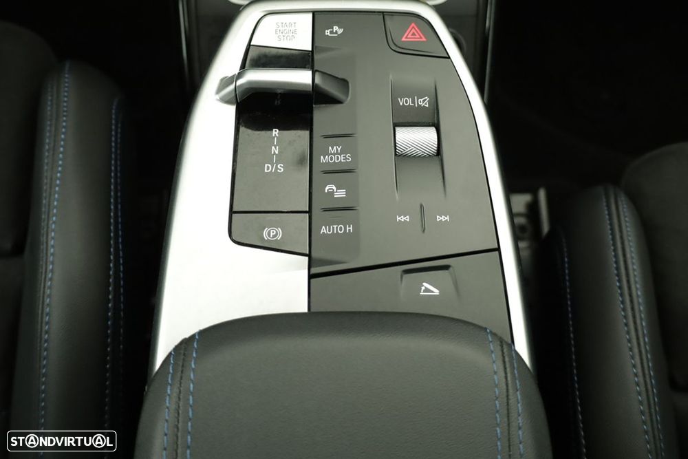 BMW X1 xDrive25e - 16