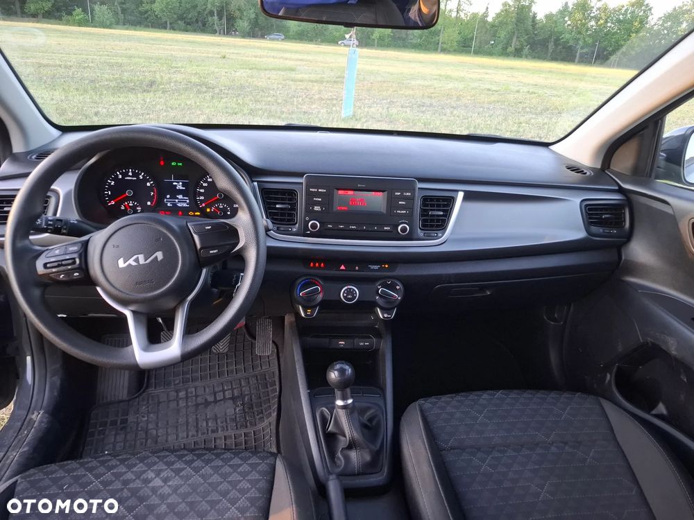 Kia Rio 1.2 L - 13