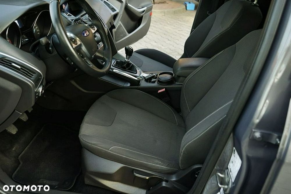 Ford Focus - 13