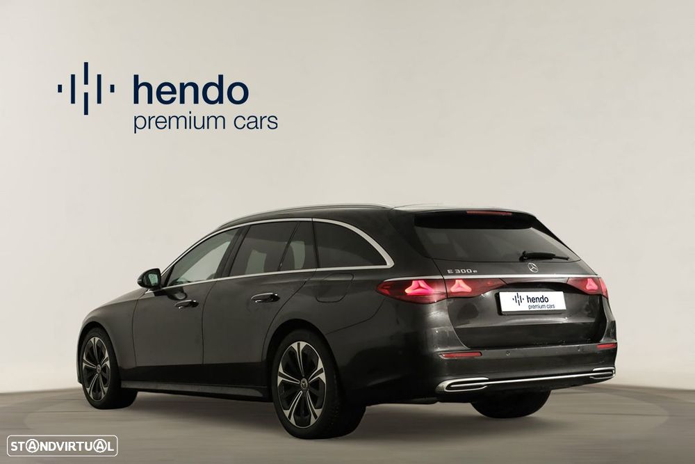 Mercedes-Benz E 300 Standard - 4