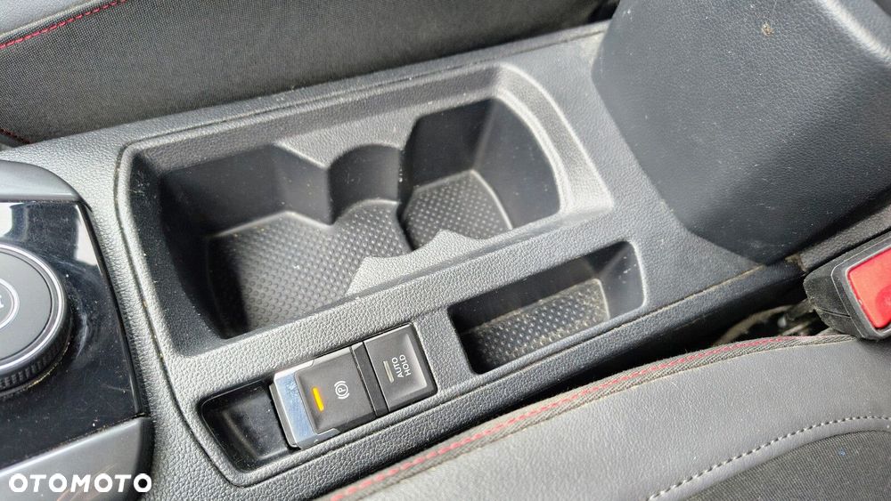 Volkswagen T-Roc - 30