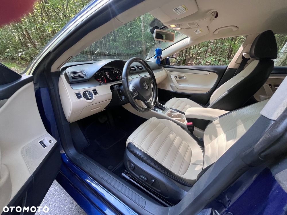 Volkswagen Passat CC - 9