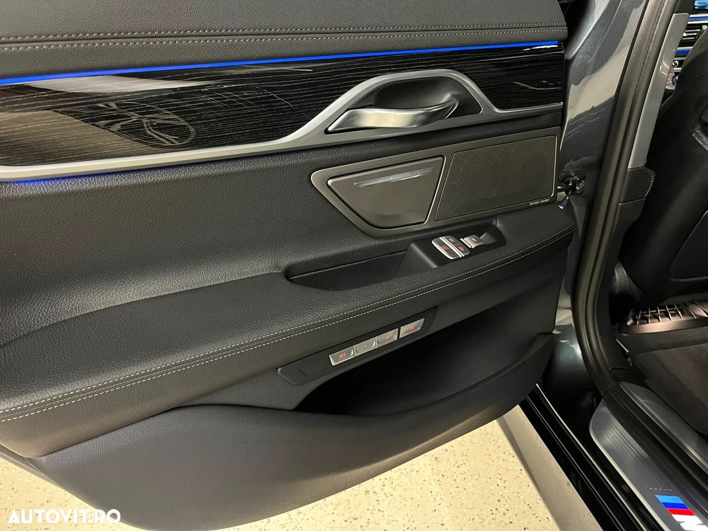 BMW Seria 7 730d Aut. - 18