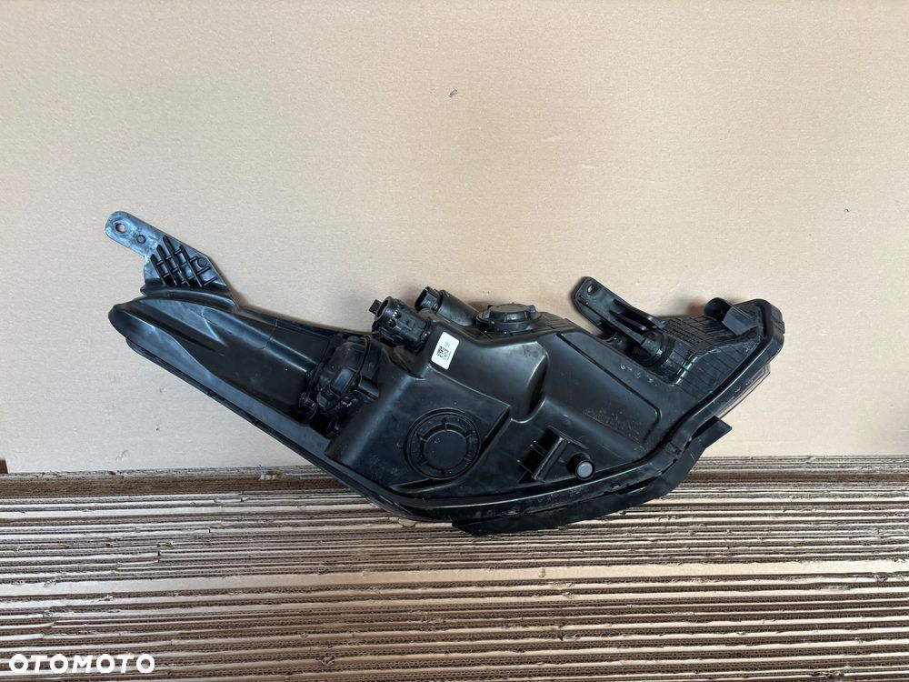 Hyundai I20 II 2 14- lampa lewa soczewka led92101 C8200 - 4