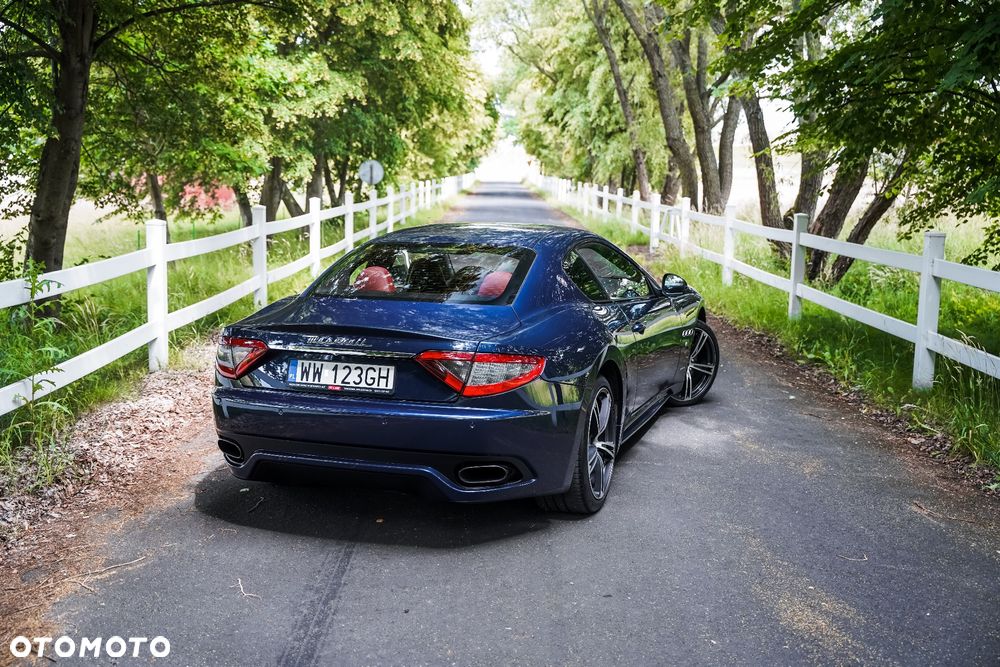 Maserati GranTurismo S - 30