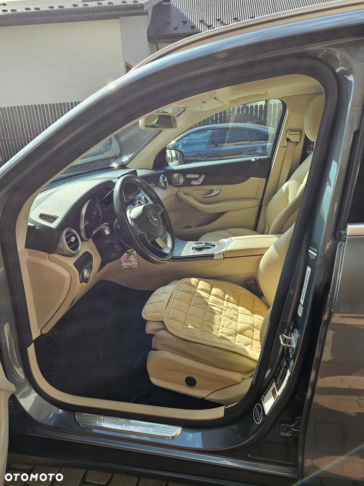 Mercedes-Benz GLC 300 4Matic 9G-TRONIC - 7