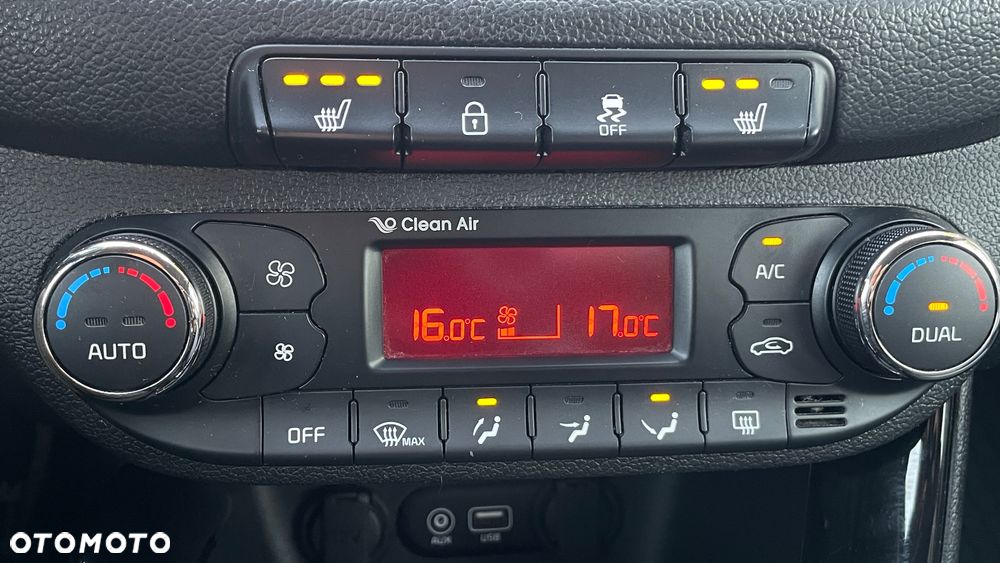 Kia Ceed - 37