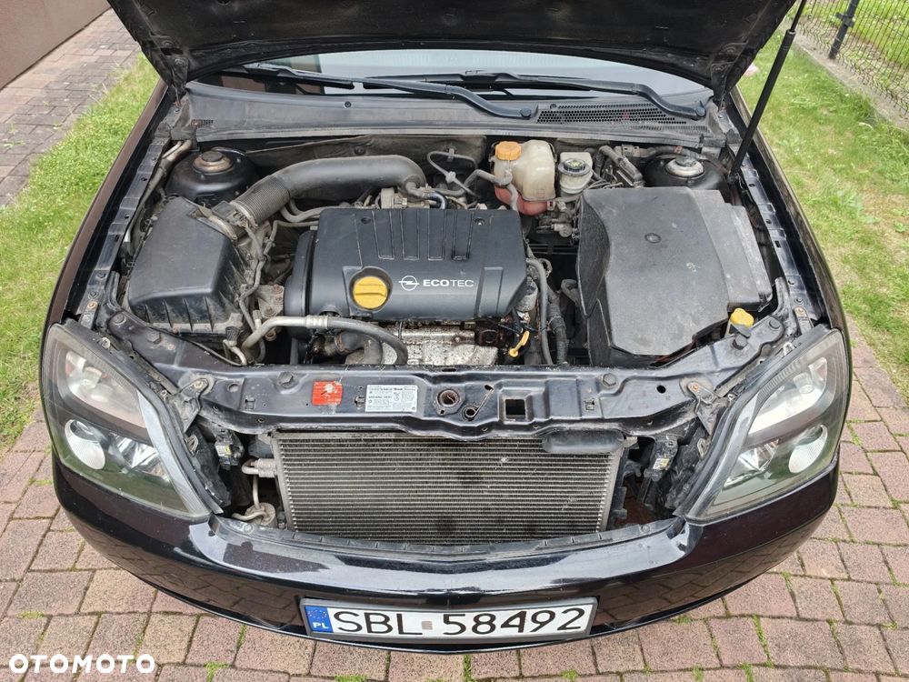 Opel Vectra 1.8 CDX - 29