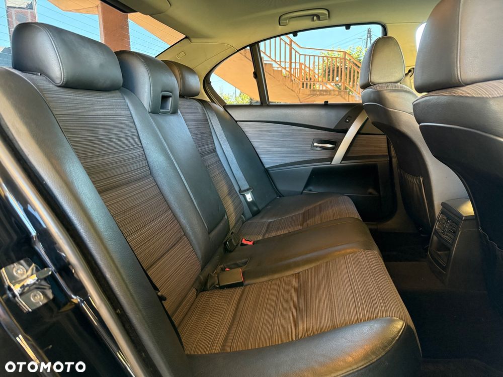 BMW Seria 5 530i - 33