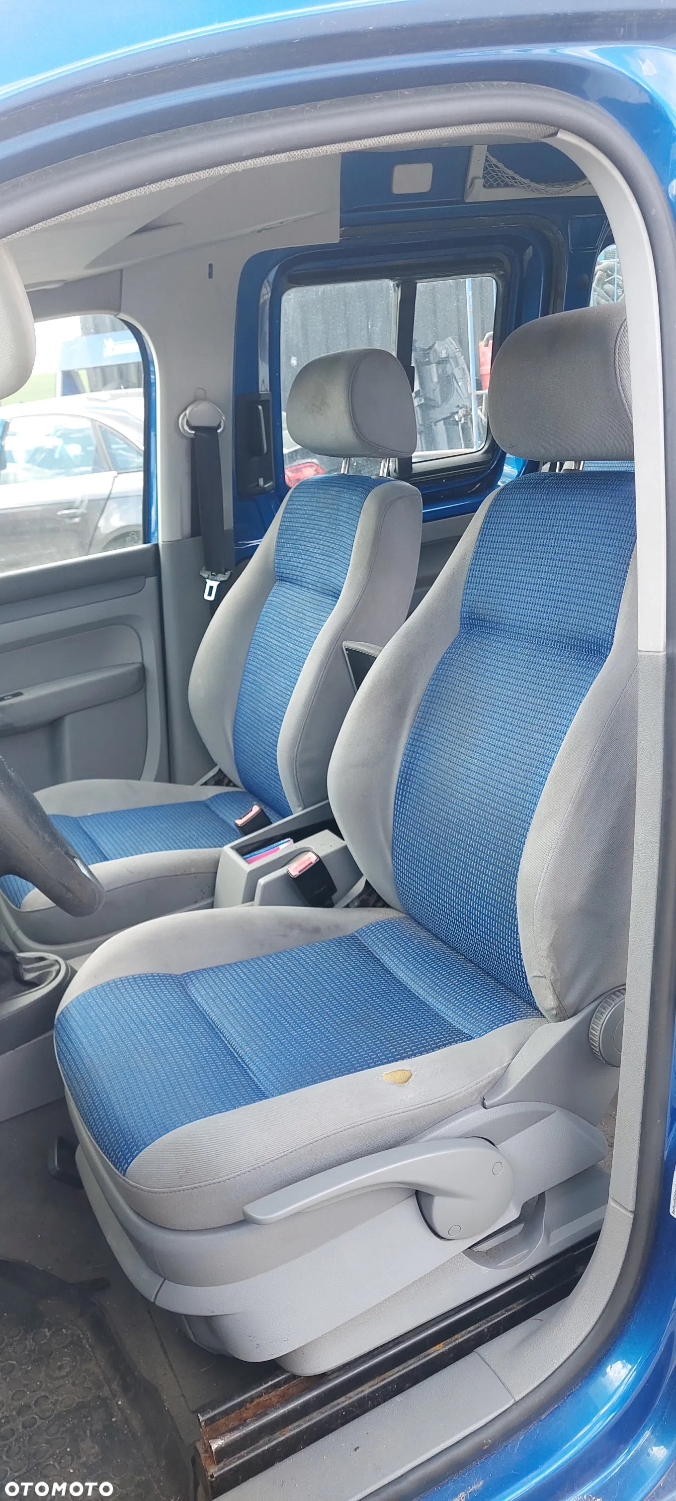 Vw Caddy mk3 "LA5E" Wszystkie Części - 36