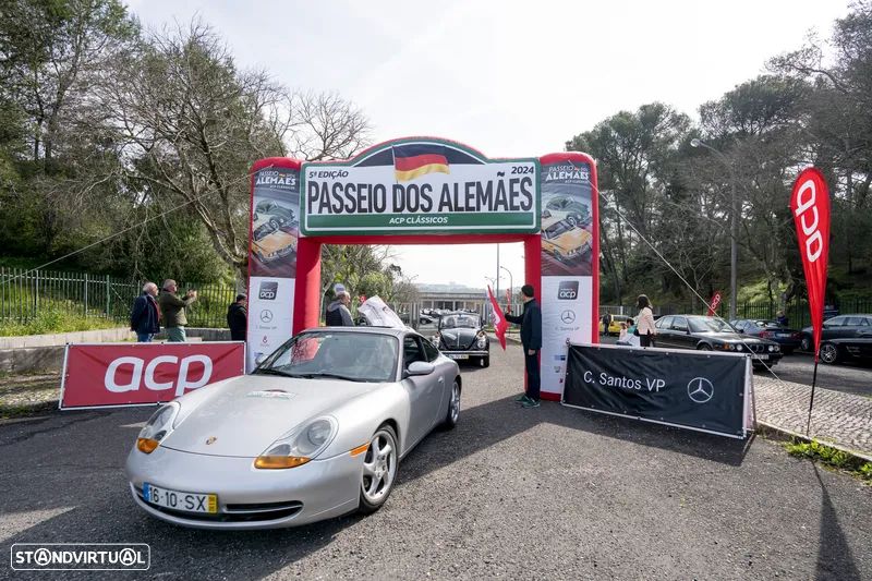 Porsche 911 Série F - 2