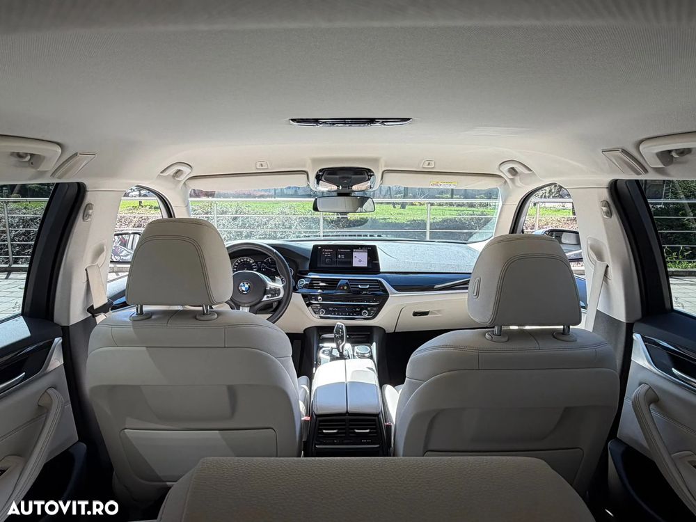 BMW Seria 5 530d xDrive AT - 18