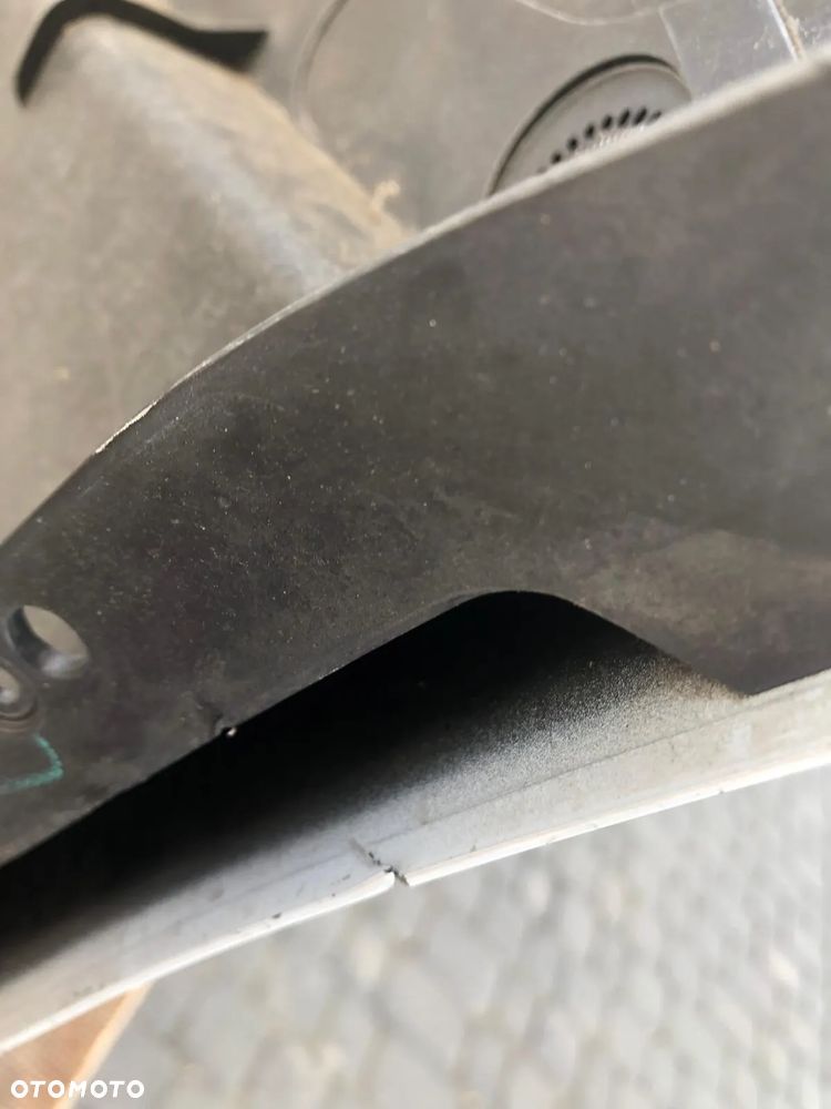 Tesla Model 3 III FL 23r Zderzak przod przedni Lift 2023 - 7