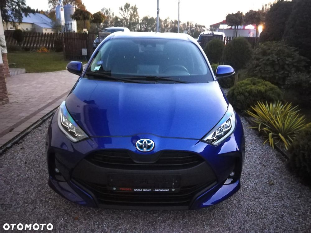 Toyota Yaris 2023 photo 3