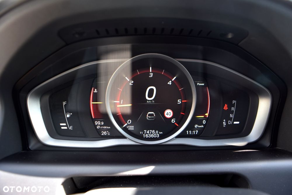Volvo XC 60 D4 Geartronic Momentum Pro - 22