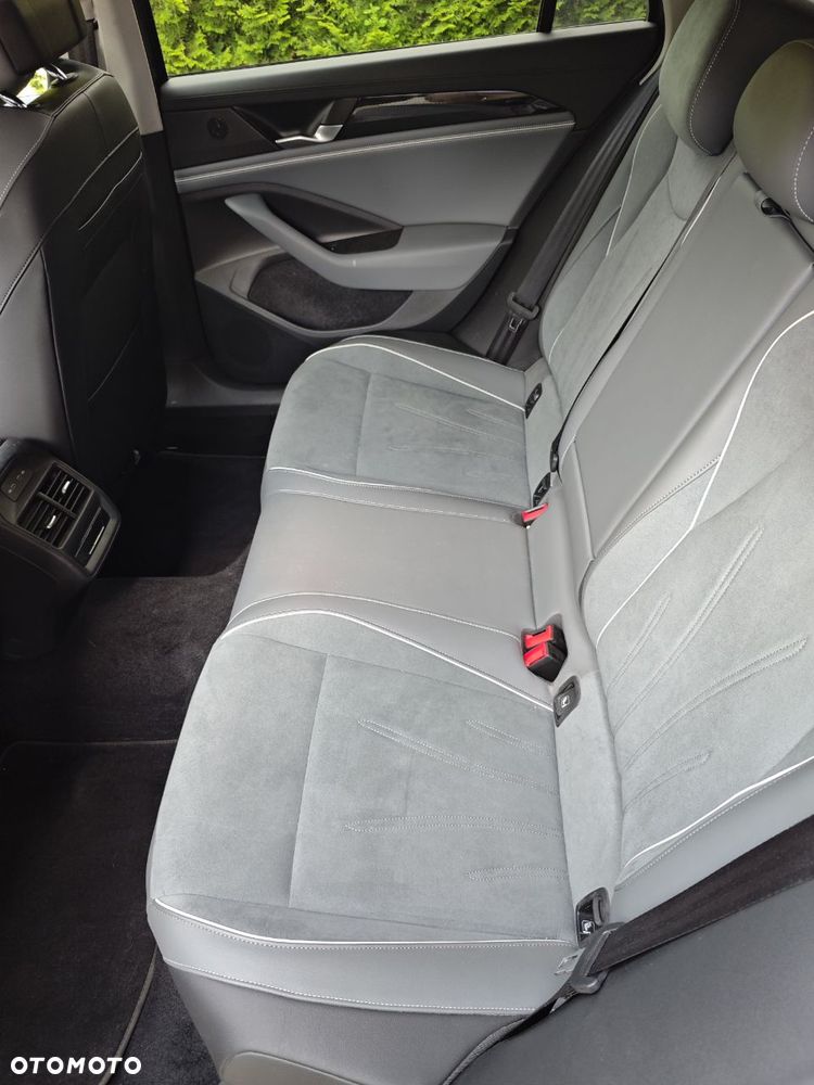 Volkswagen Passat - 6