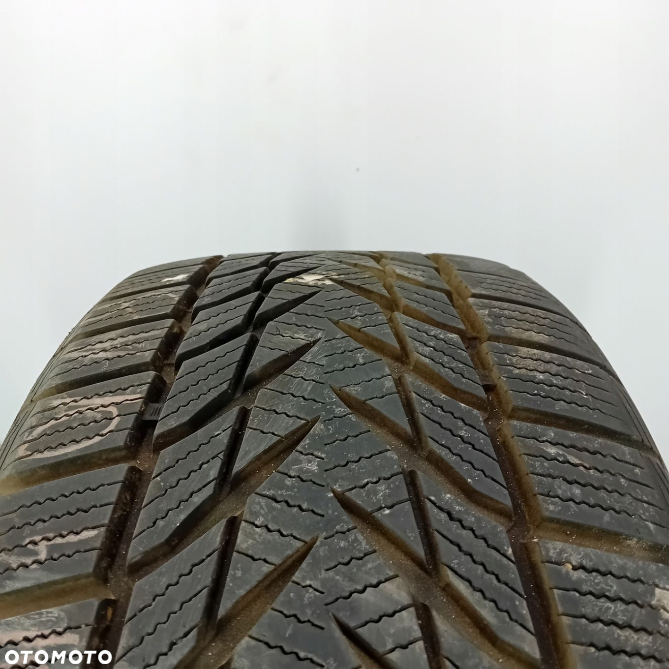 235/40R18 95V Radar RW-5 7mm 81550 - 2